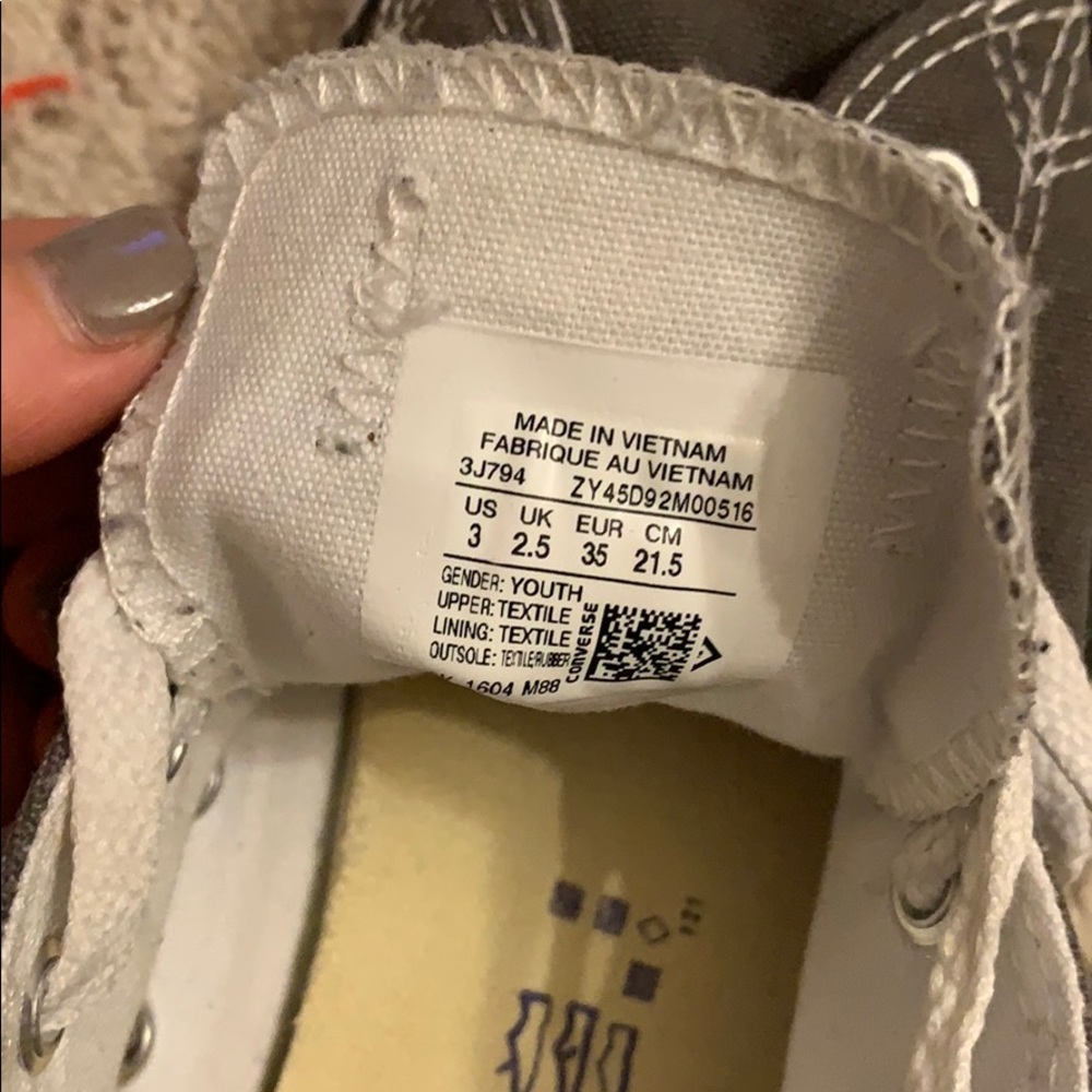 Grey Converse - Picture 3 of 3